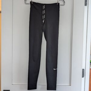 Nike Zonal Strength leggings | S | Black
